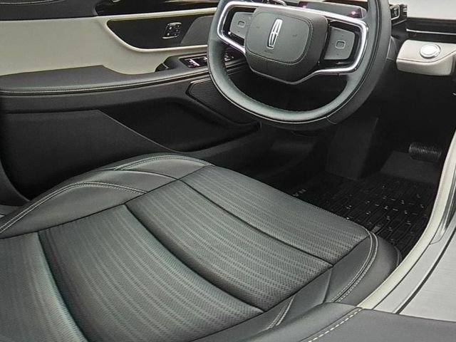 Used 2024 Lincoln Nautilus Reserve AWD/4WD image 21