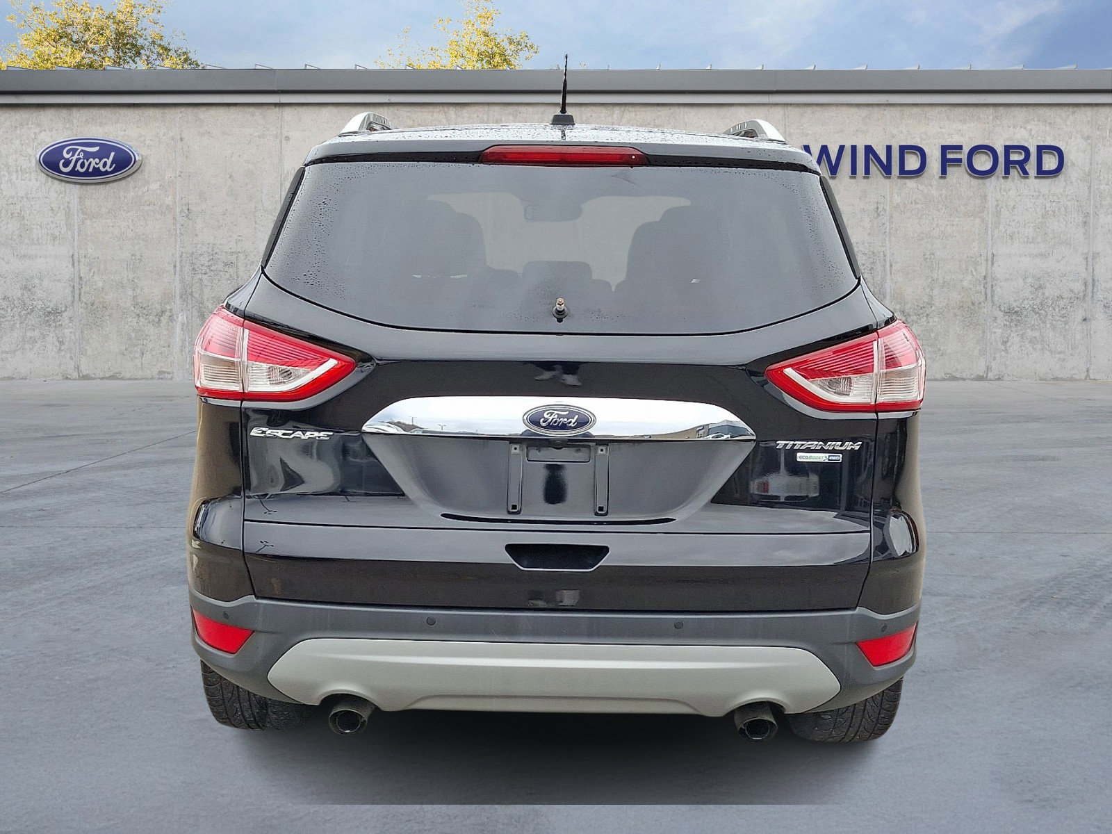 Used 2016 Ford Escape Titanium image 5
