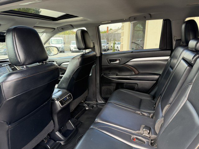 Used 2019 Toyota Highlander XLE image 7