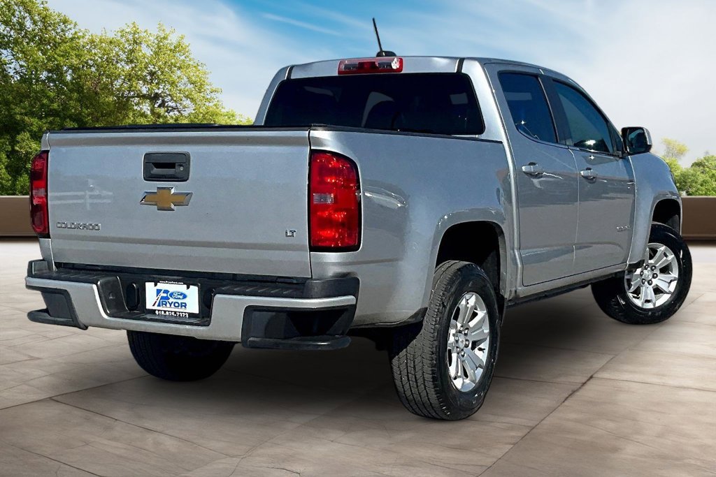 Used 2017 Chevrolet Colorado LT RWD image 2