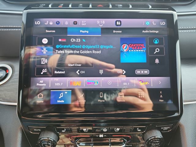 New 2025 Jeep Grand Cherokee L Limited w/ Luxury Tech Group II image 16