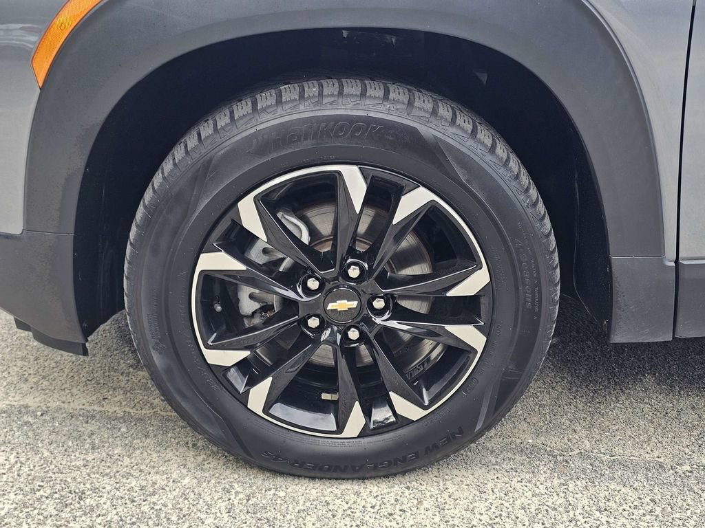 Used 2022 Chevrolet TrailBlazer LT w/ Convenience Package AWD/4WD image 12