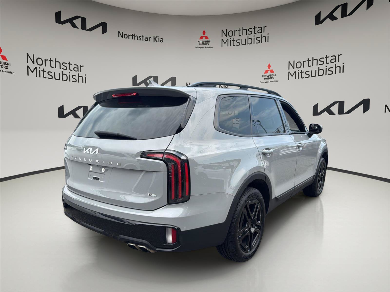 Used 2024 Kia Telluride EX X-Line AWD/4WD image 5