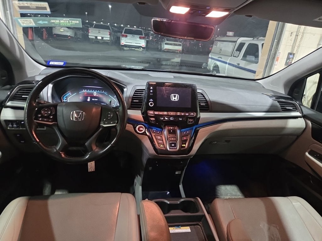 Used 2018 Honda Odyssey Elite image 9