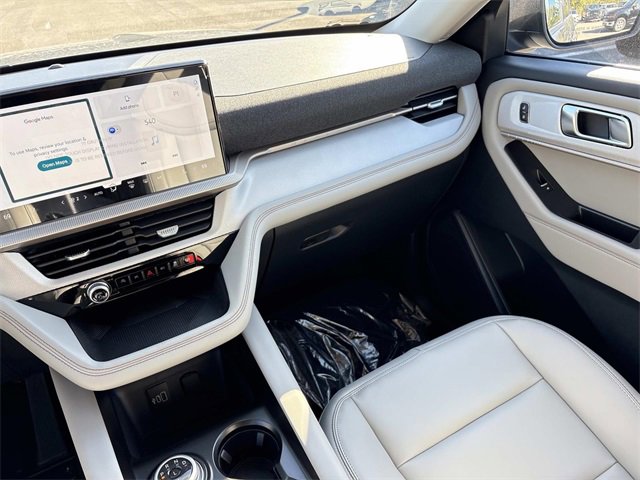 New 2026 Ford Explorer Active image 15