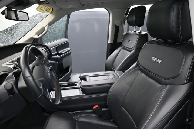 Used 2025 Ford Expedition Platinum AWD/4WD image 18