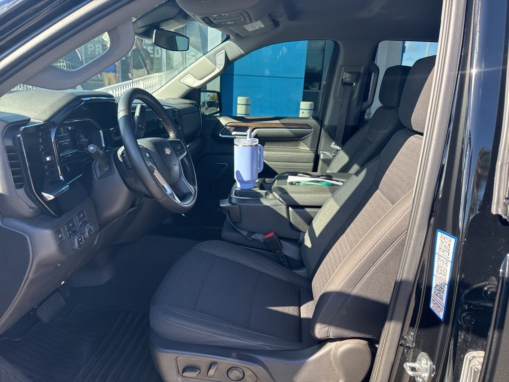 Used 2023 Chevrolet Silverado 1500 LT image 19