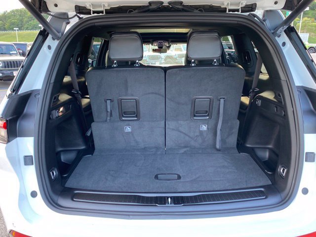 Used 2025 Jeep Grand Cherokee L Limited w/ Luxury Tech Group II AWD/4WD image 9