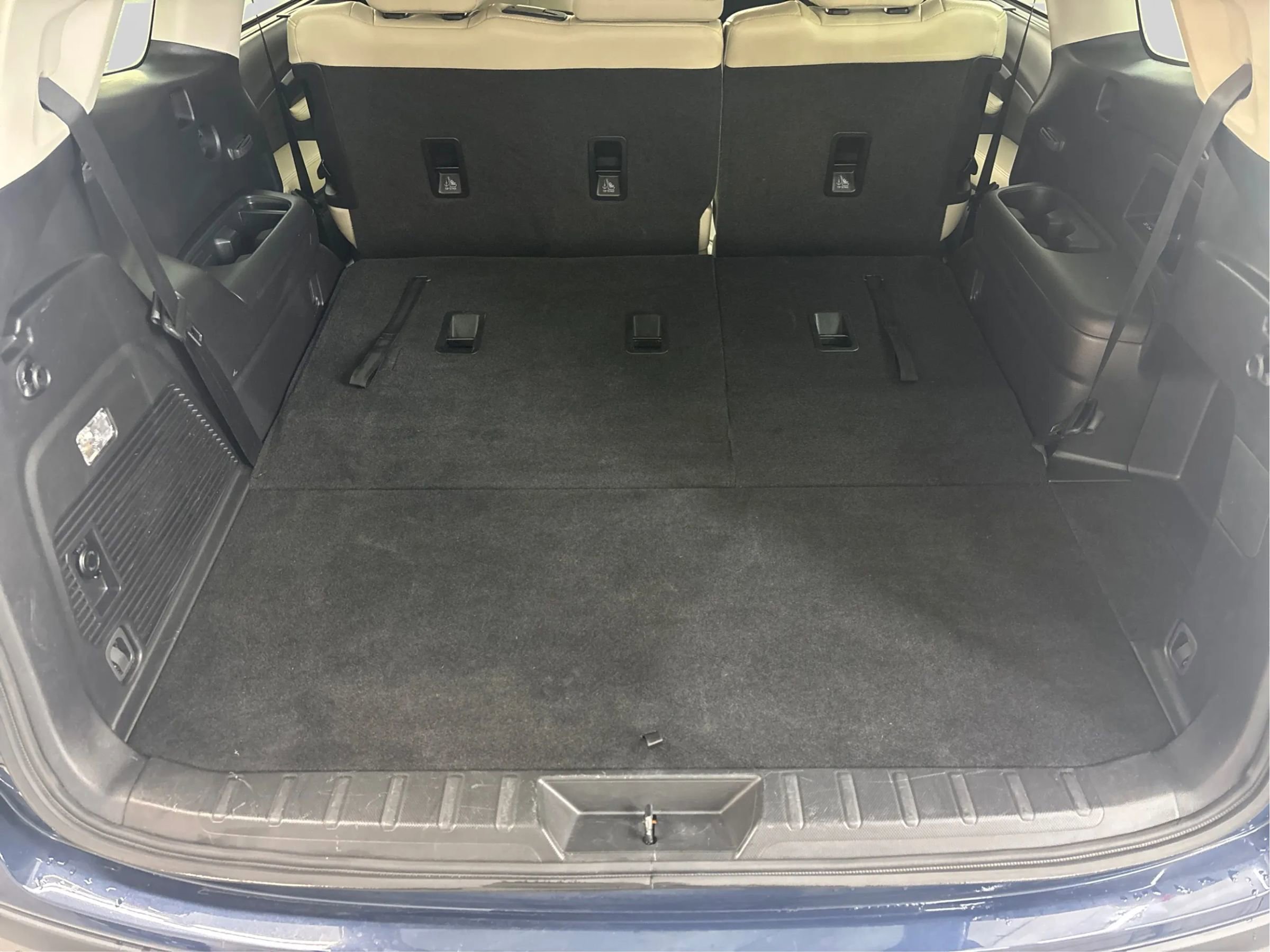 Used 2023 Subaru Ascent Limited image 14