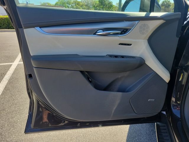 Used 2017 Cadillac XT5 Luxury image 17