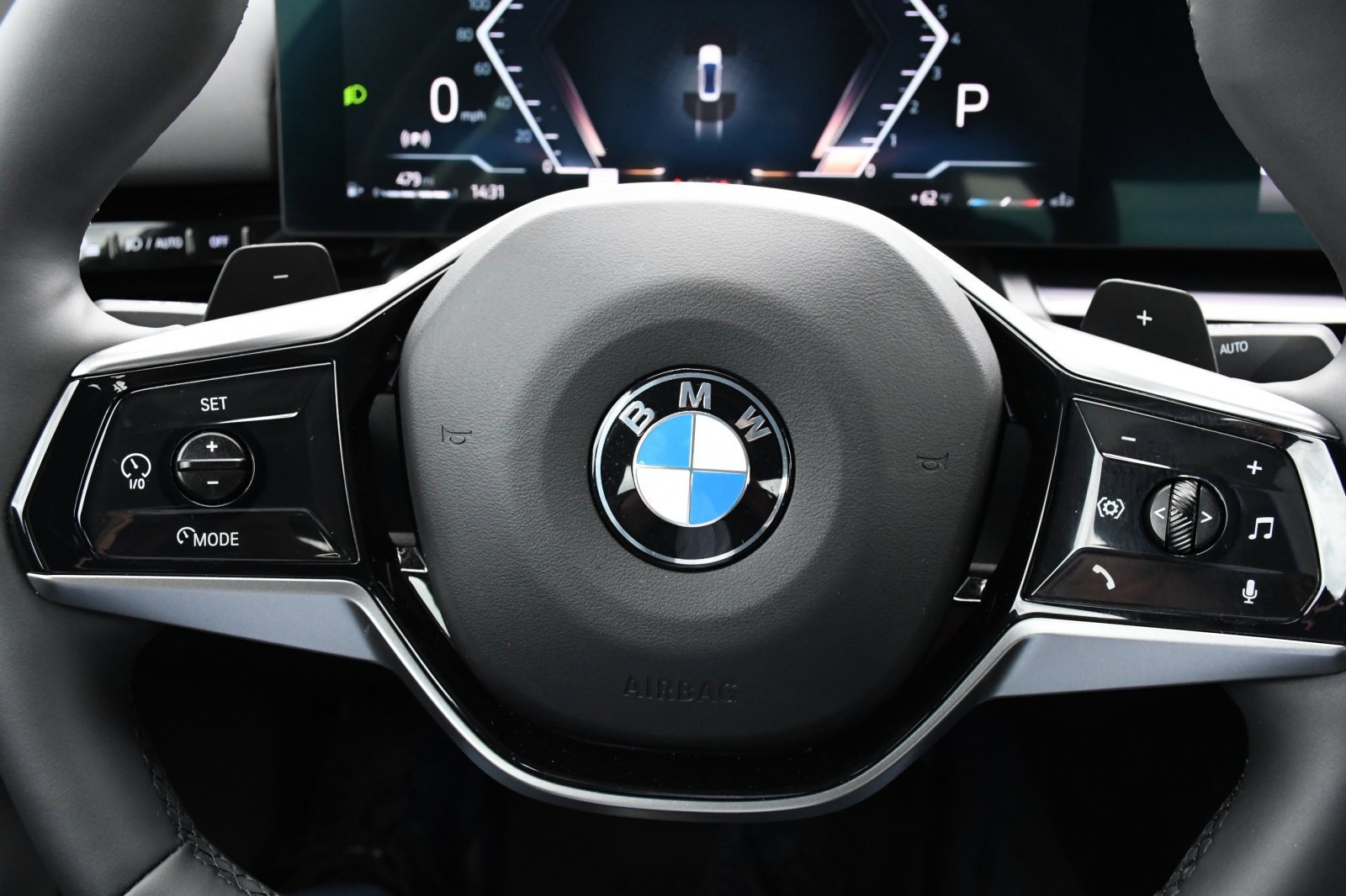 Used 2024 BMW 530i xDrive w/ Convenience Package image 11