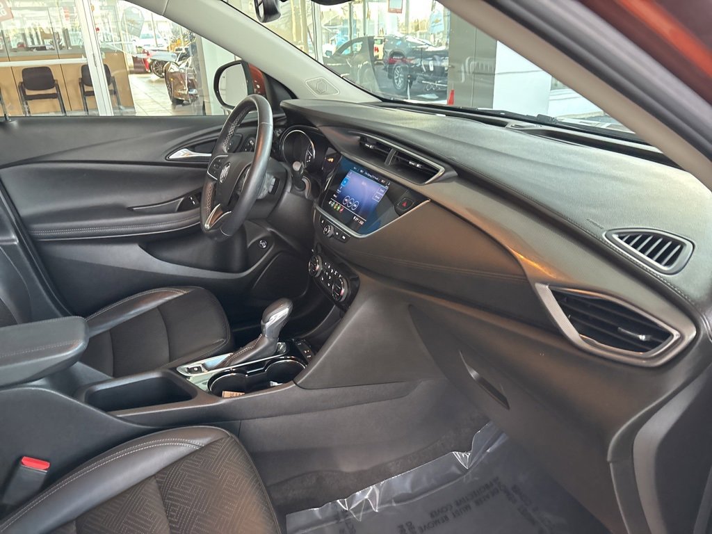 Used 2020 Buick Encore GX Essence image 28