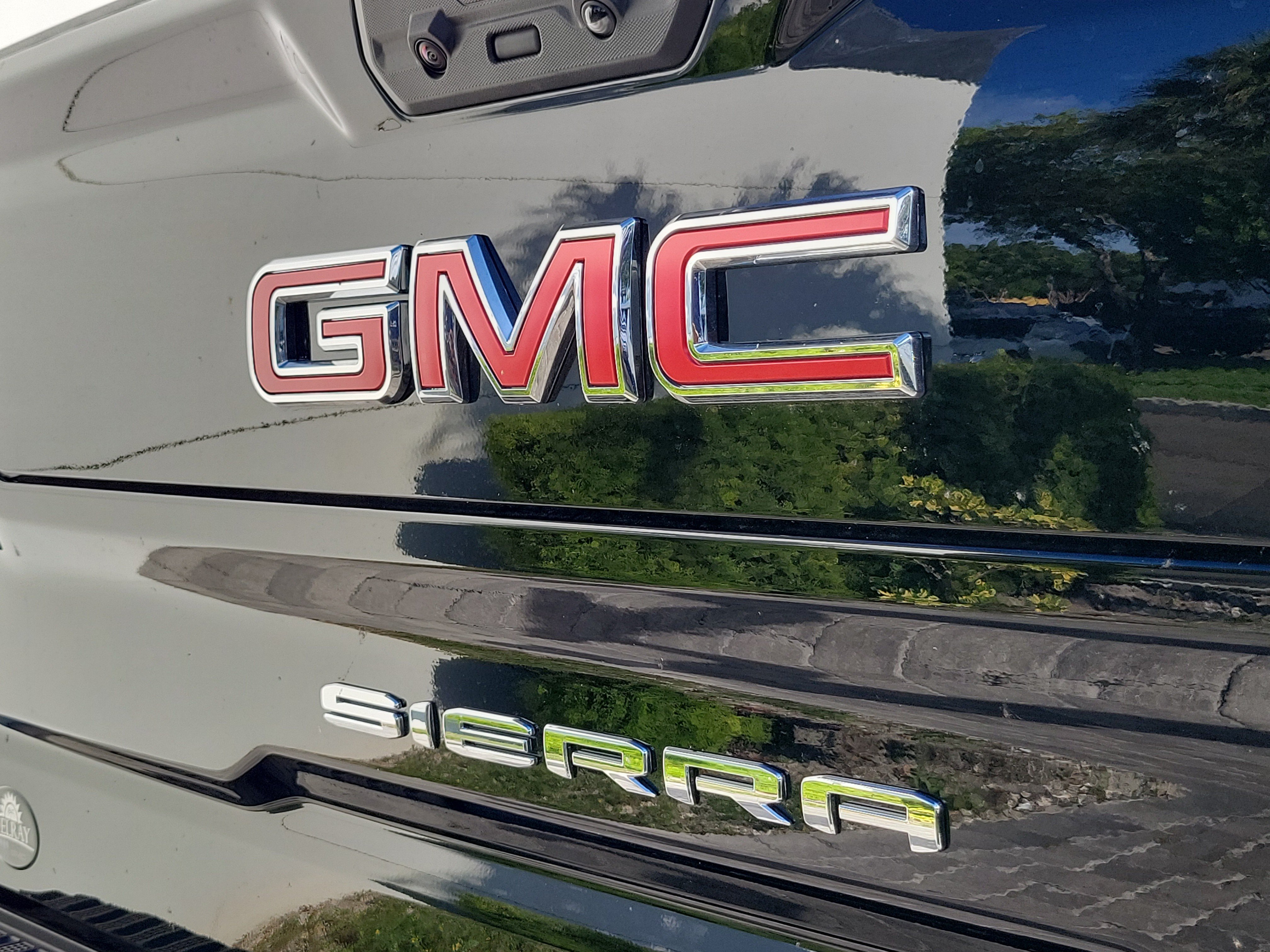 New 2026 GMC Sierra 1500 Elevation w/ Elevation Premium Package AWD/4WD image 8