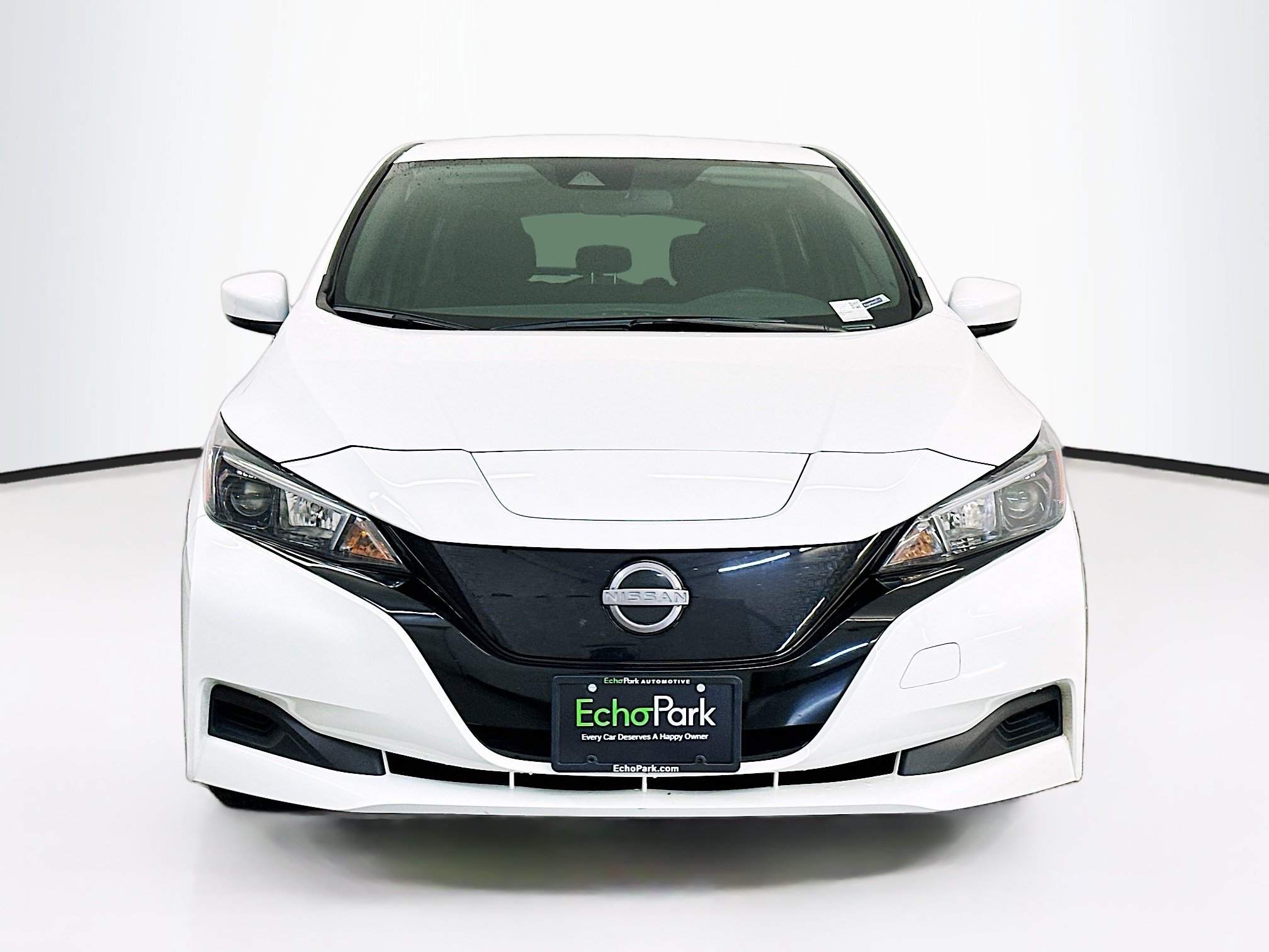 Used 2023 Nissan Leaf S FWD image 2