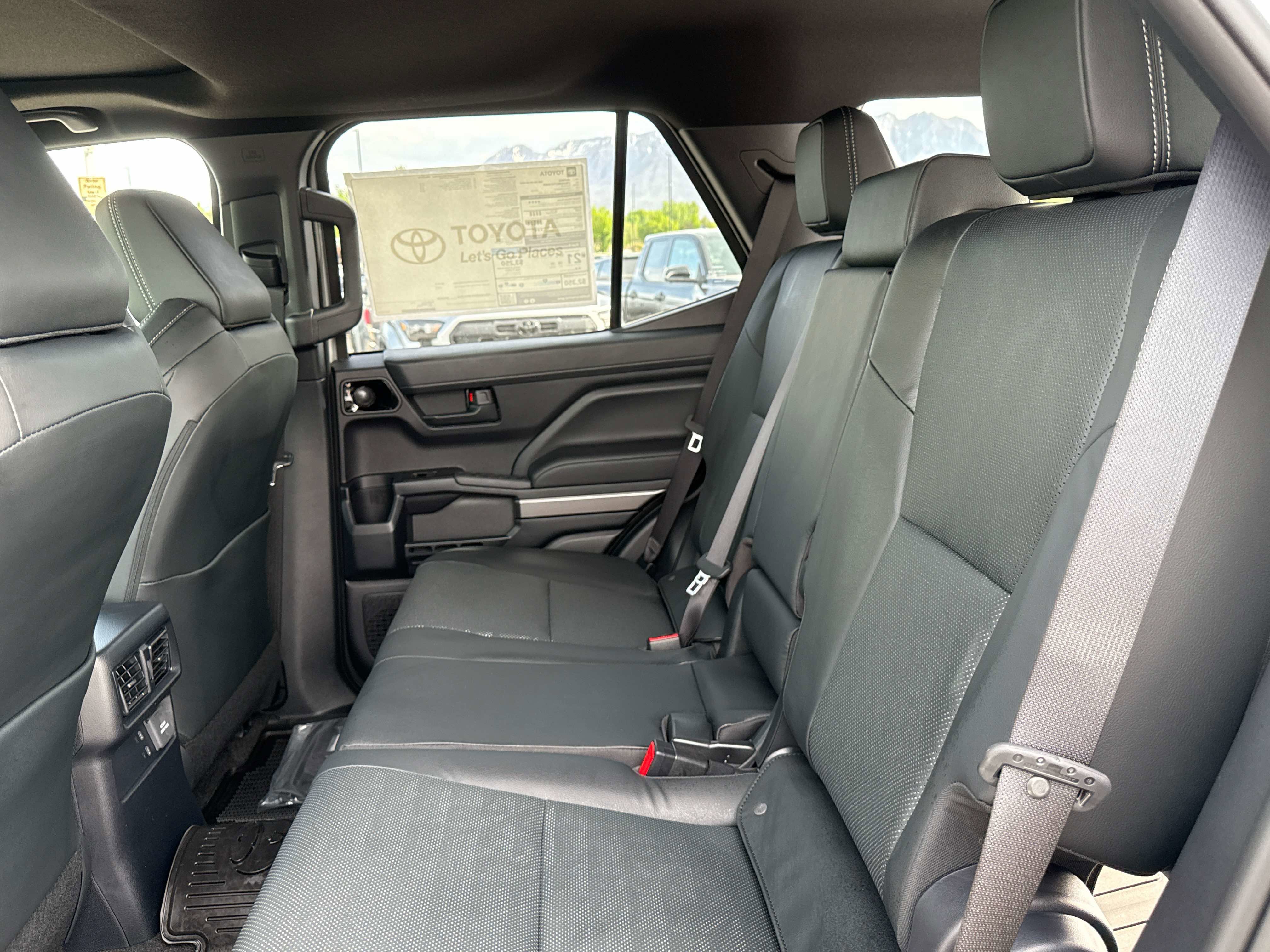 New 2026 Toyota 4Runner TRD Off-Road Premium AWD/4WD image 10