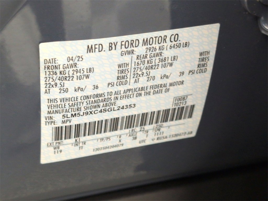 New 2025 Lincoln Aviator Black Label w/ Black Label Special Edition image 9