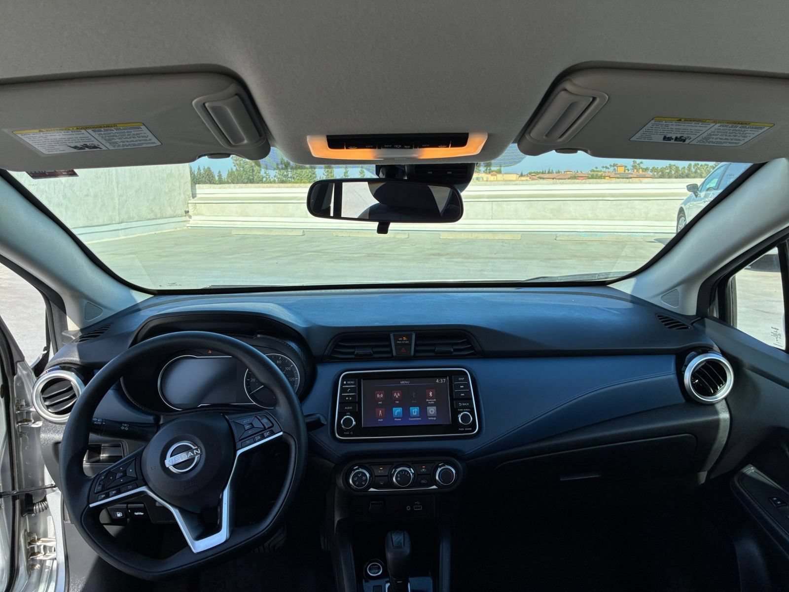 Used 2025 Nissan Versa SV FWD image 30