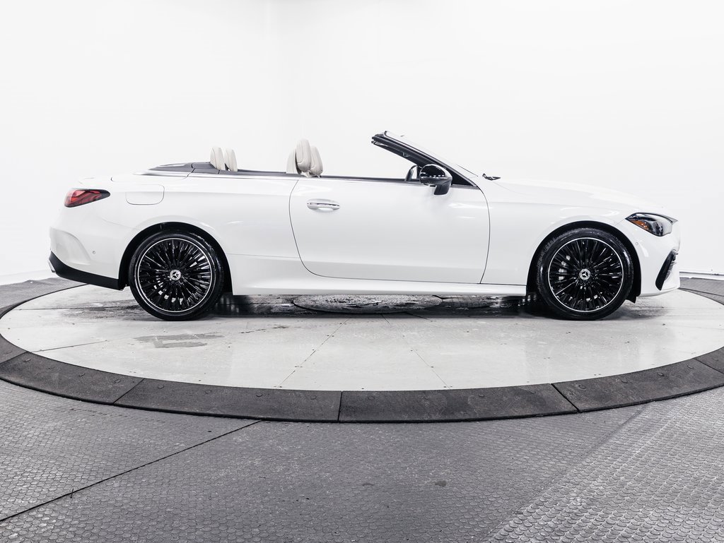 Used 2024 Mercedes-Benz CLE 450 4MATIC Cabriolet image 36