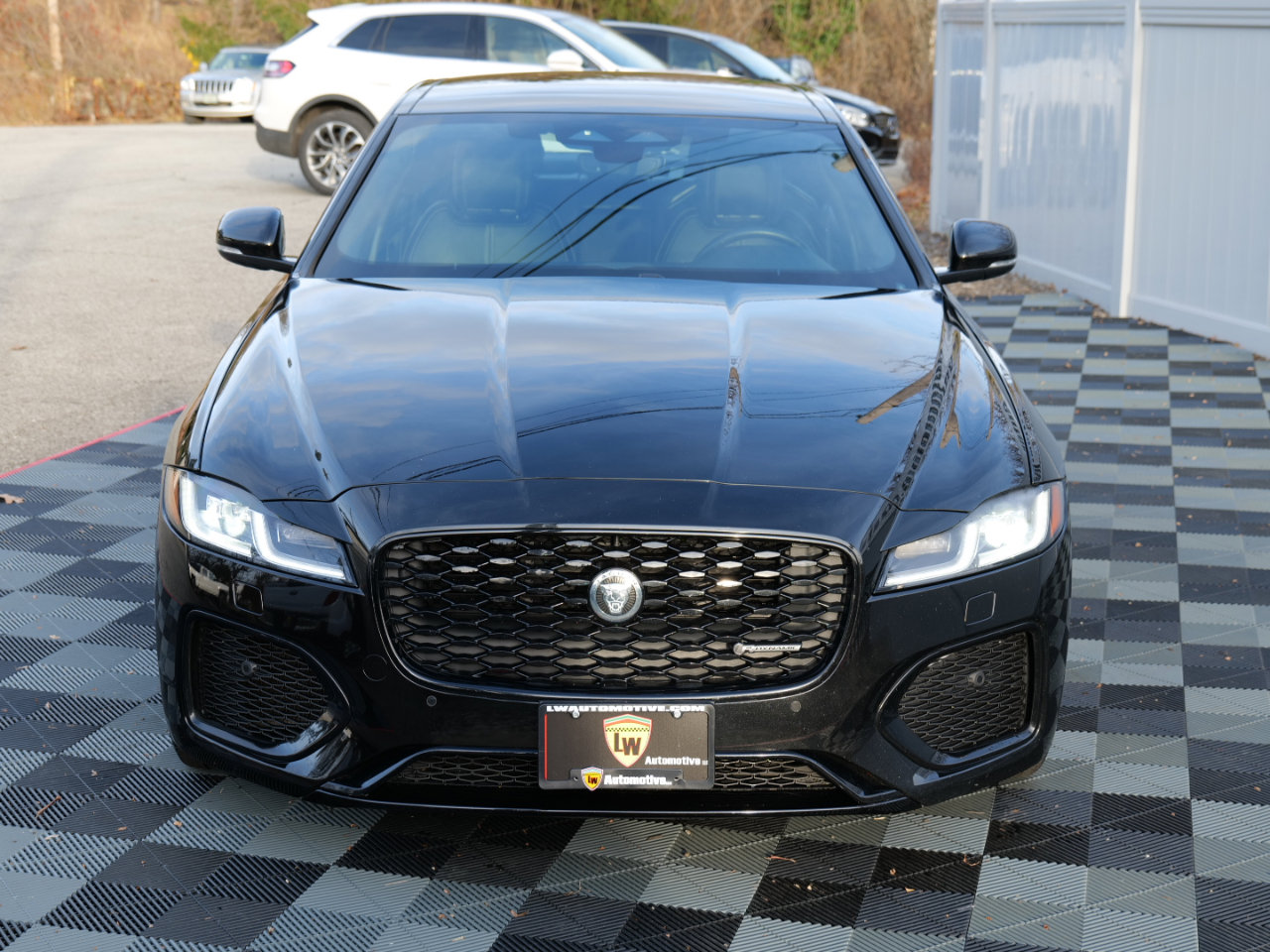 Used 2024 Jaguar XF R-Dynamic SE image 11