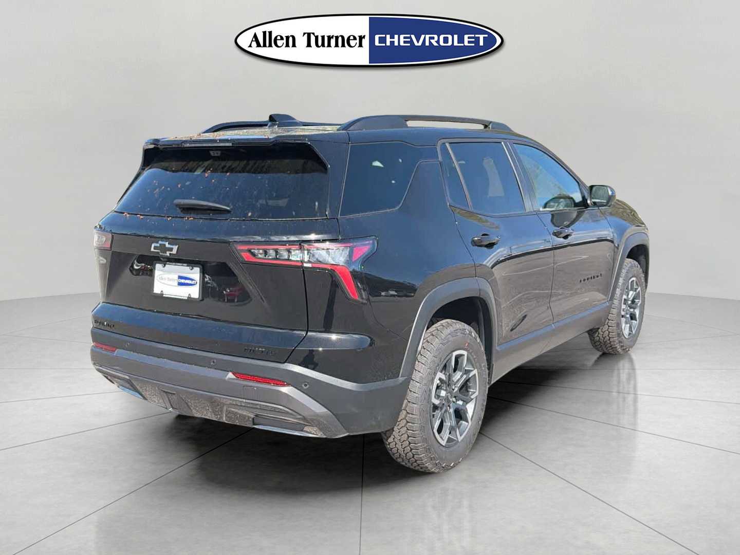 New 2026 Chevrolet Equinox ACTIV w/ Convenience Package III FWD image 4