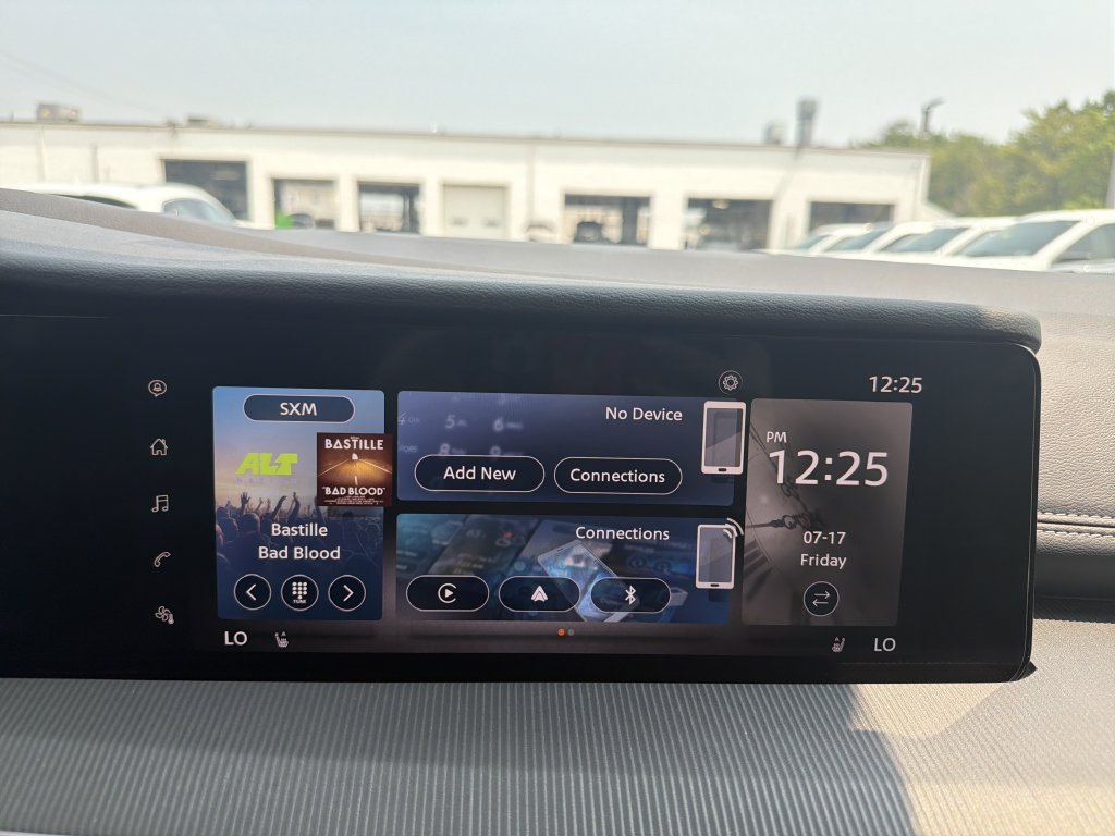 Used 2025 Nissan Murano SV AWD/4WD image 24