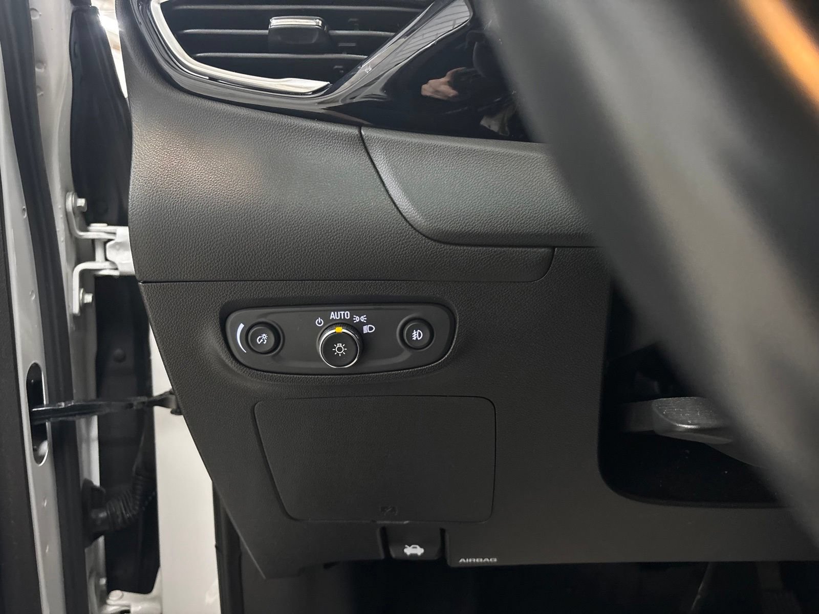 Used 2020 Buick Encore GX Select FWD image 16