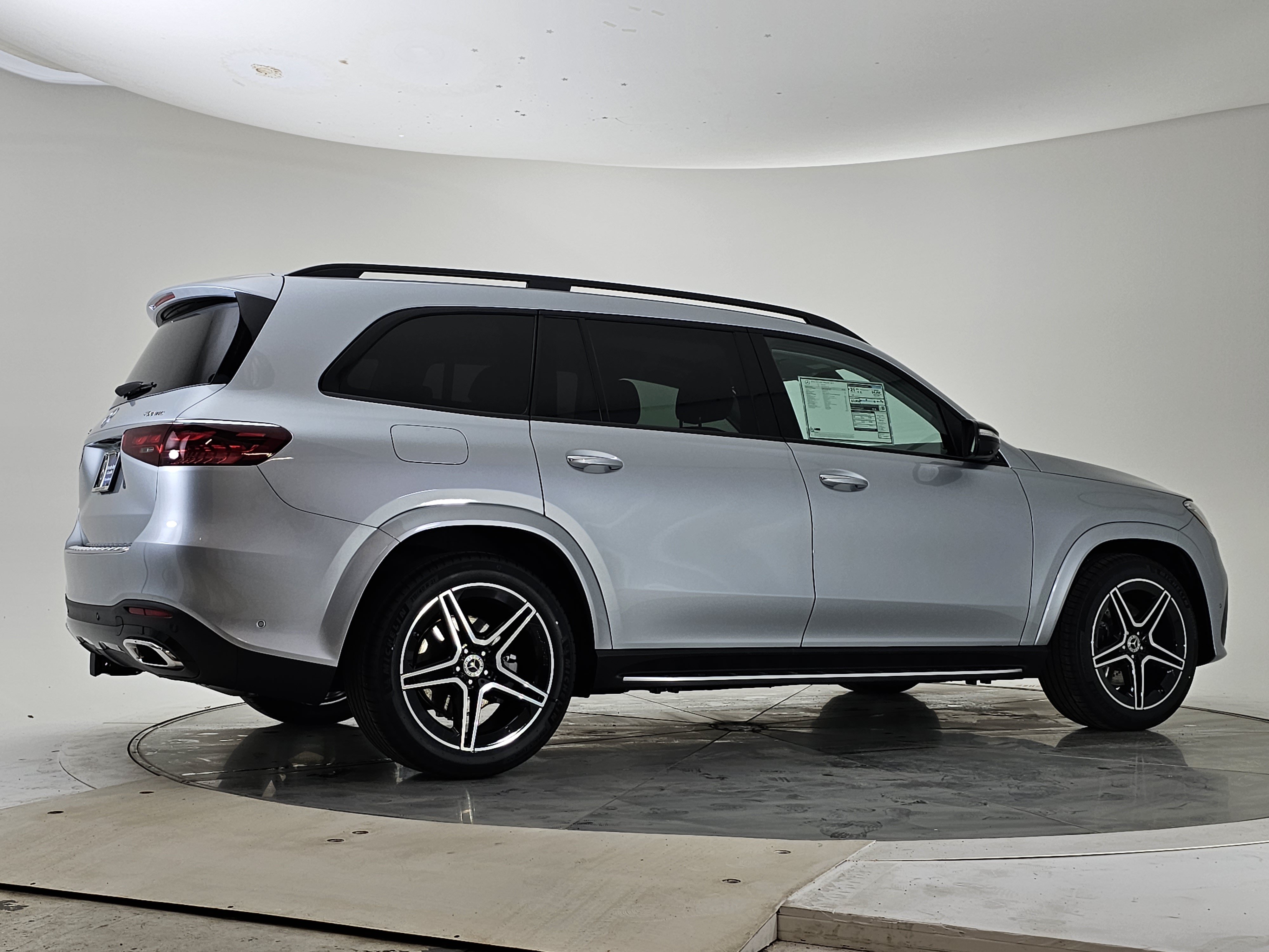New 2026 Mercedes-Benz GLS 450 4MATIC image 3
