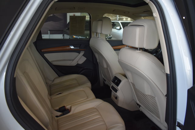 Used 2023 Audi Q5 2.0T Premium Plus w/ Premium Plus Package AWD/4WD image 25