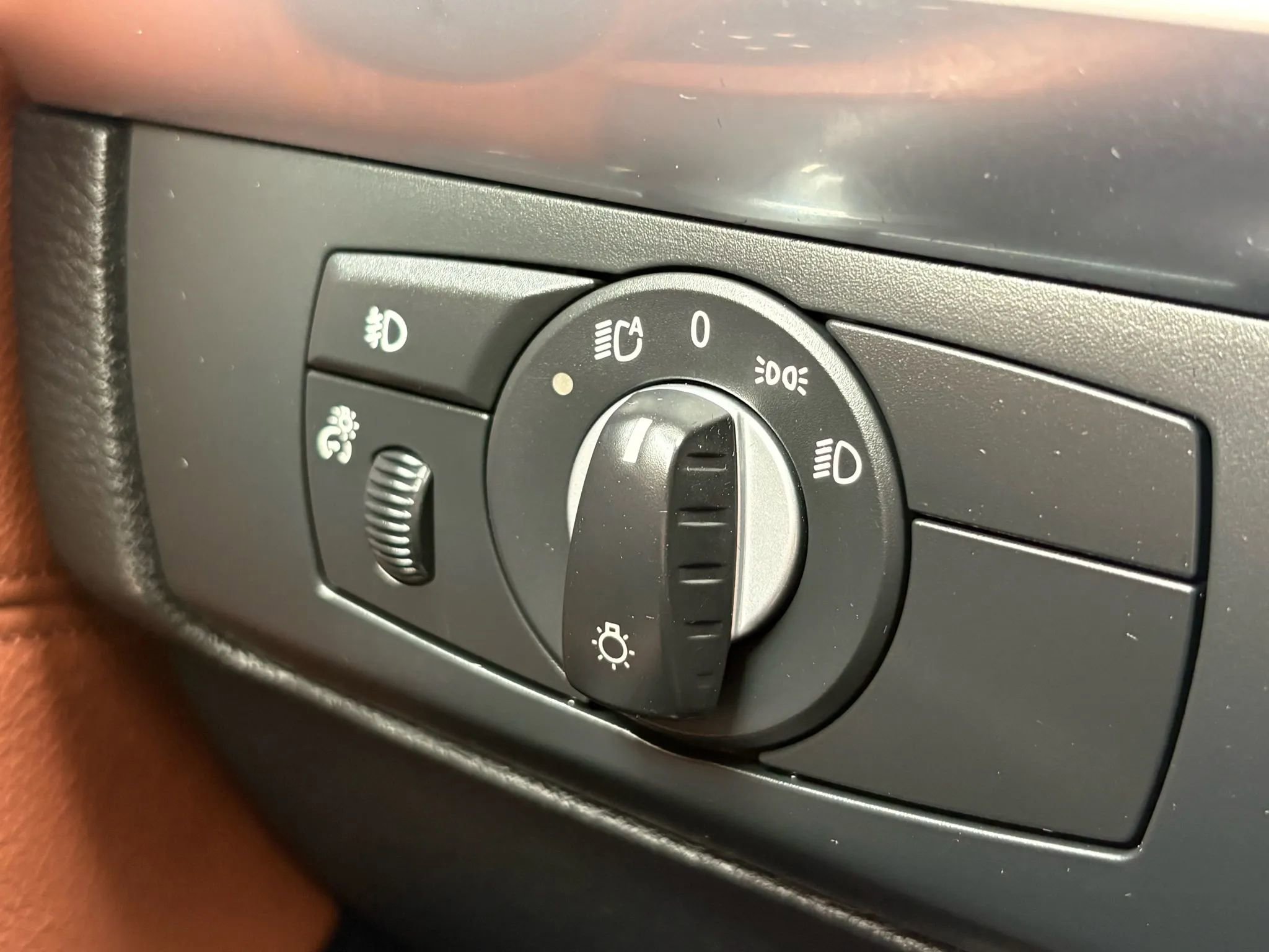 Used 2011 BMW X5 xDrive35i AWD/4WD image 16