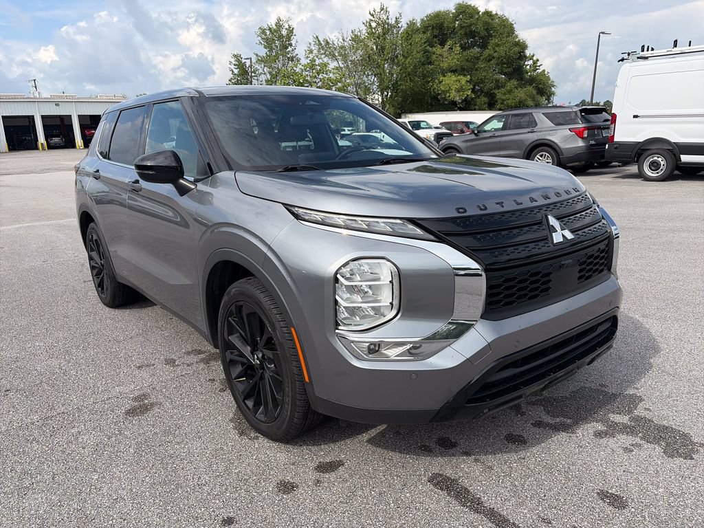 Used 2022 Mitsubishi Outlander SEL Black Edition FWD image 9