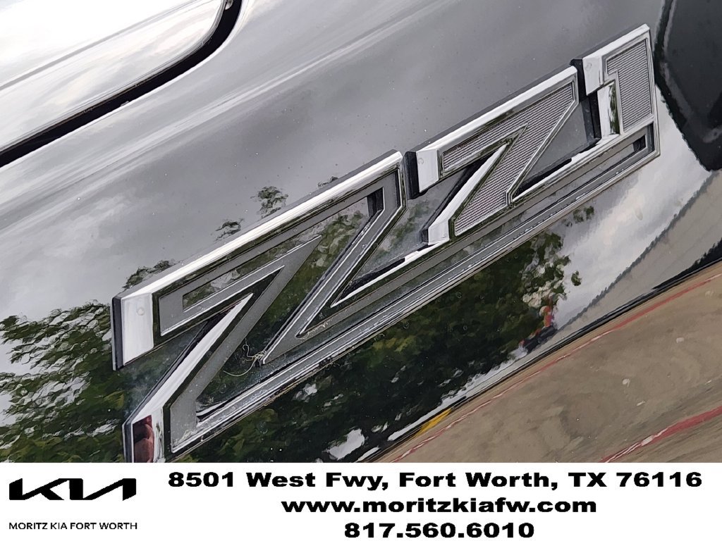 Used 2025 Chevrolet Silverado 1500 LT Trail Boss w/ Convenience Package II AWD/4WD image 11