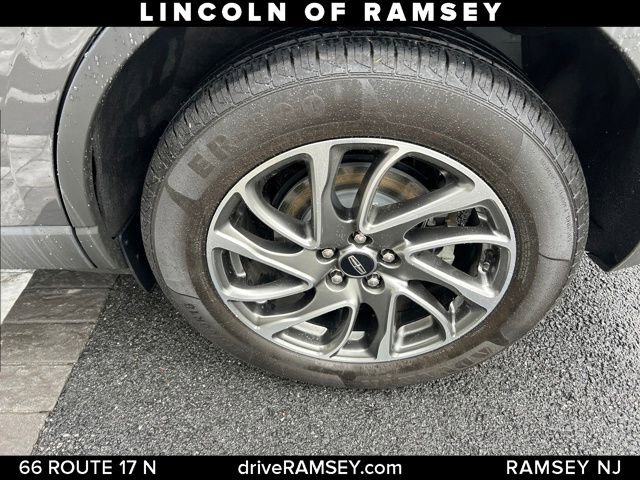 Used 2022 Lincoln Corsair AWD w/ Equipment Group 101A image 23