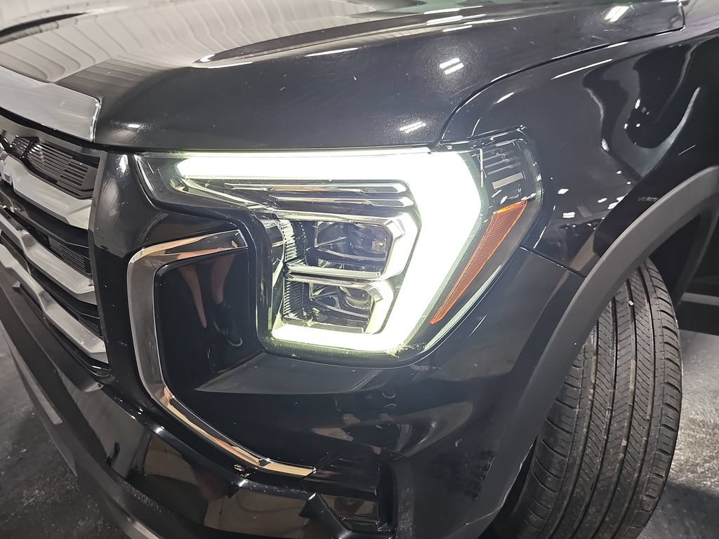 Used 2025 GMC Terrain Elevation AWD/4WD image 29