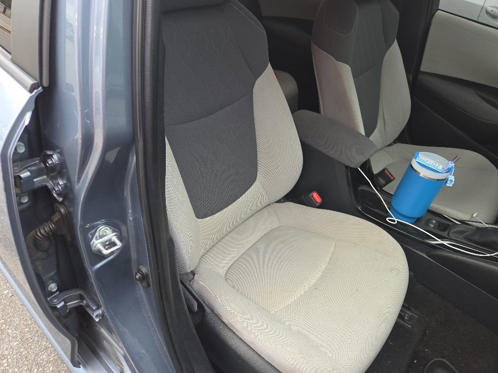 Used 2022 Toyota Corolla LE FWD image 7