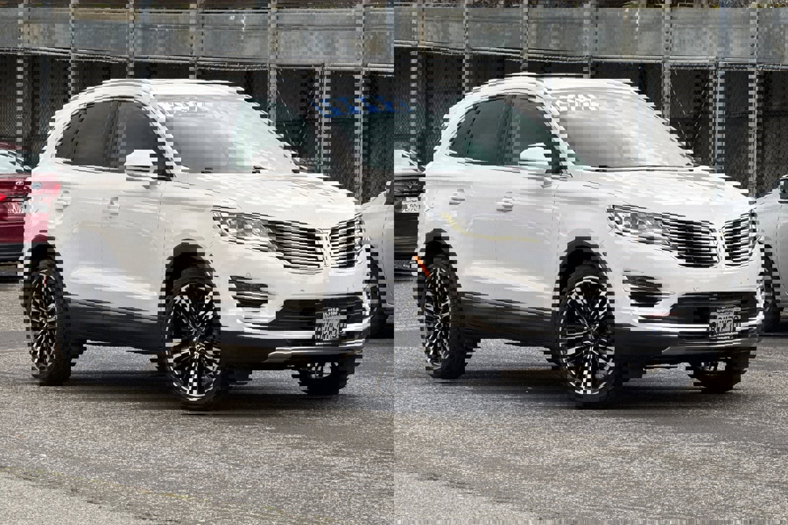 Used 2018 Lincoln MKC Reserve image 2