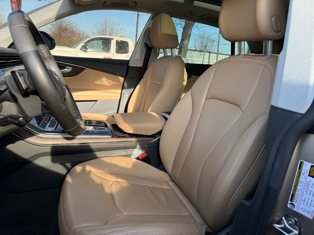 Used 2019 Audi Q8 Premium w/ Convenience Package image 8