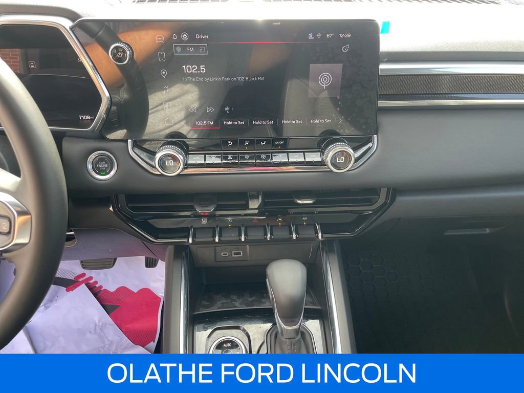 Used 2025 GMC Canyon Elevation w/ Convenience Package image 10