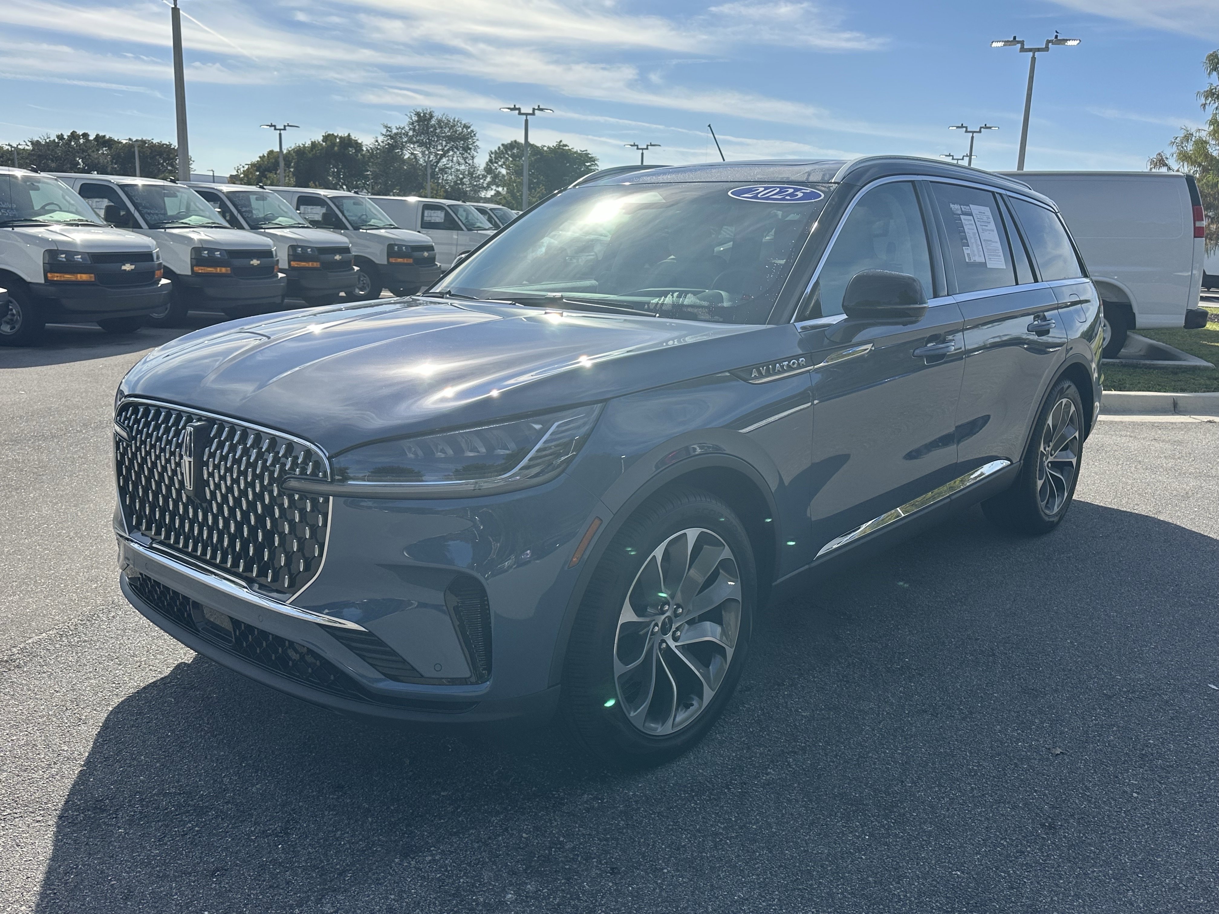 Used 2025 Lincoln Aviator Reserve image 5