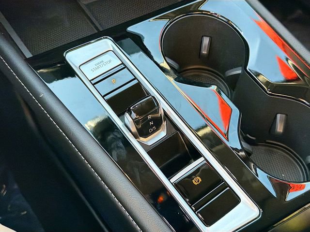 Used 2024 Volkswagen Atlas SE image 16