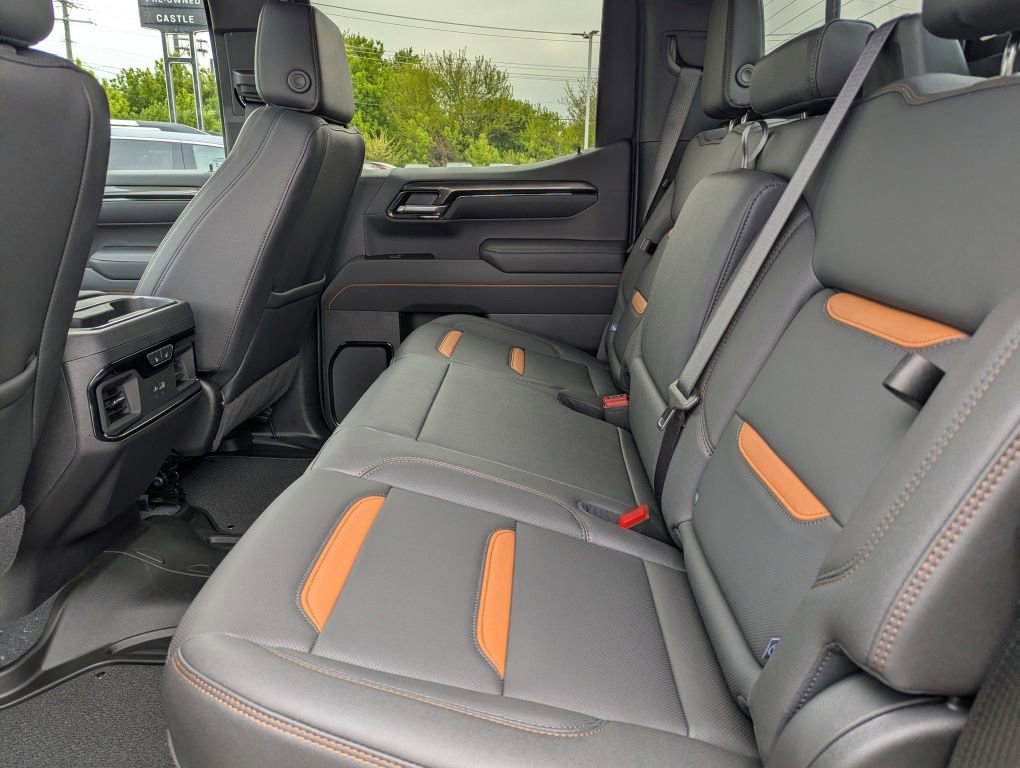 New 2026 GMC Sierra 1500 AT4 w/ AT4 Premium Package AWD/4WD image 33
