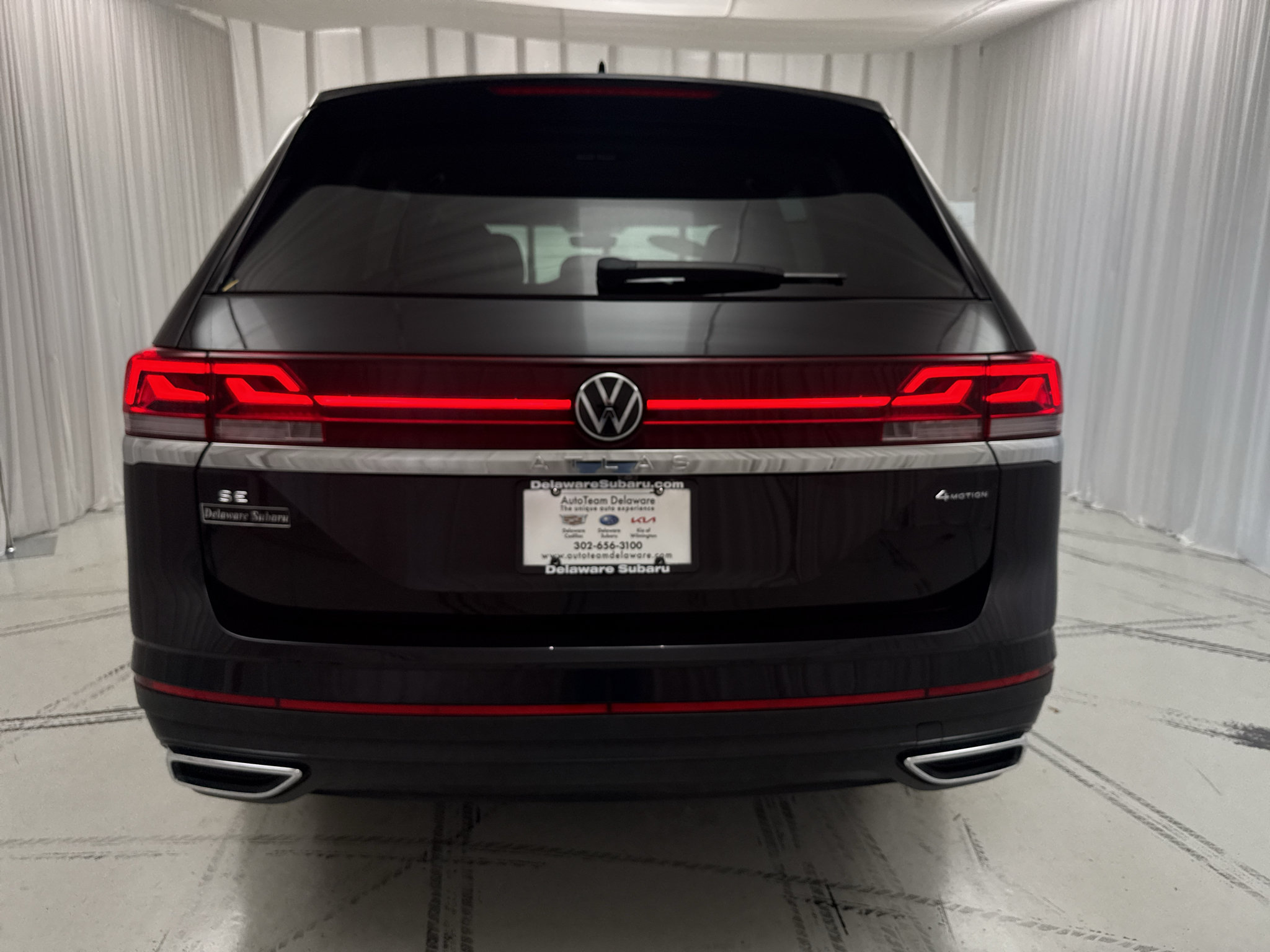 Used 2025 Volkswagen Atlas SE AWD/4WD image 5