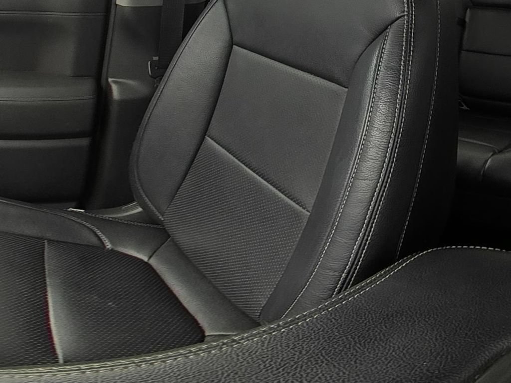 Used 2020 Chevrolet Silverado 1500 LT w/ All-Star Edition RWD image 12