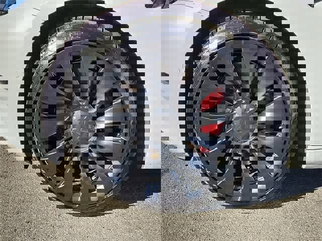 Used 2022 Tesla Model 3 Performance image 13