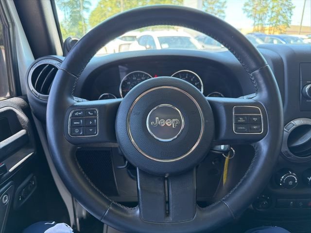 Used 2013 Jeep Wrangler Sport AWD/4WD image 17