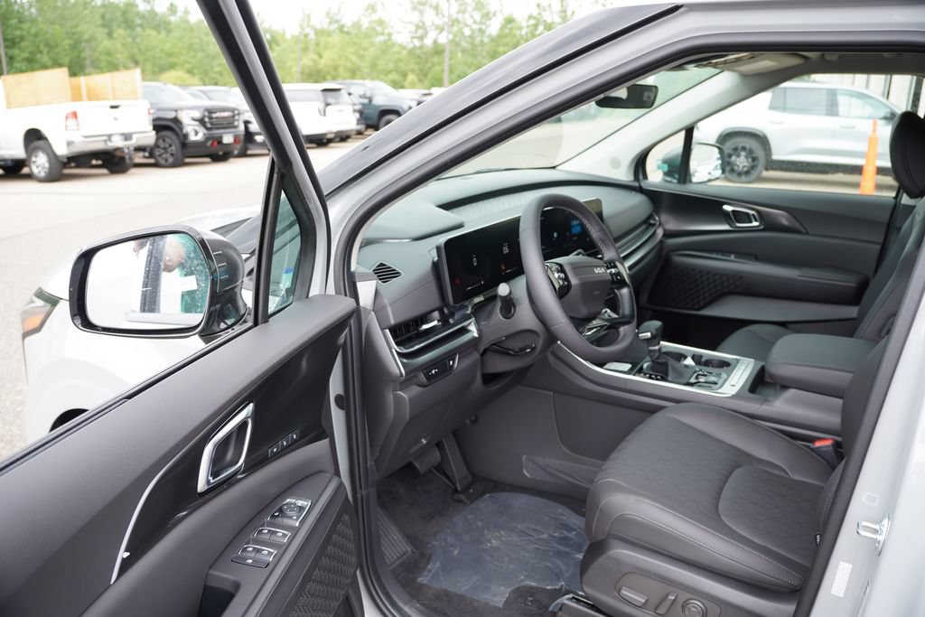 New 2027 Kia Carnival EX FWD image 10