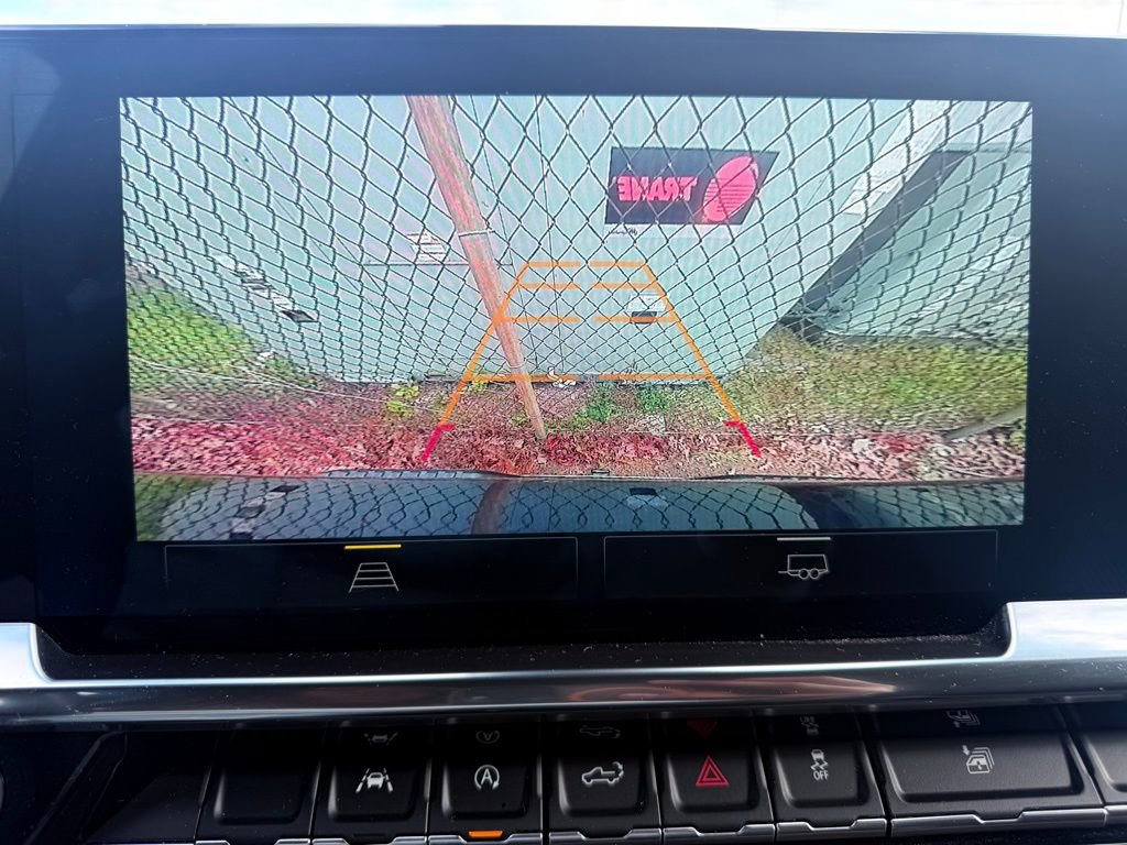 Used 2024 Chevrolet Silverado 1500 LT image 11