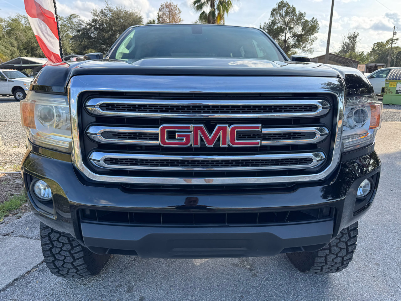 Used 2020 GMC Canyon SLE w/ Trailering Package image 2