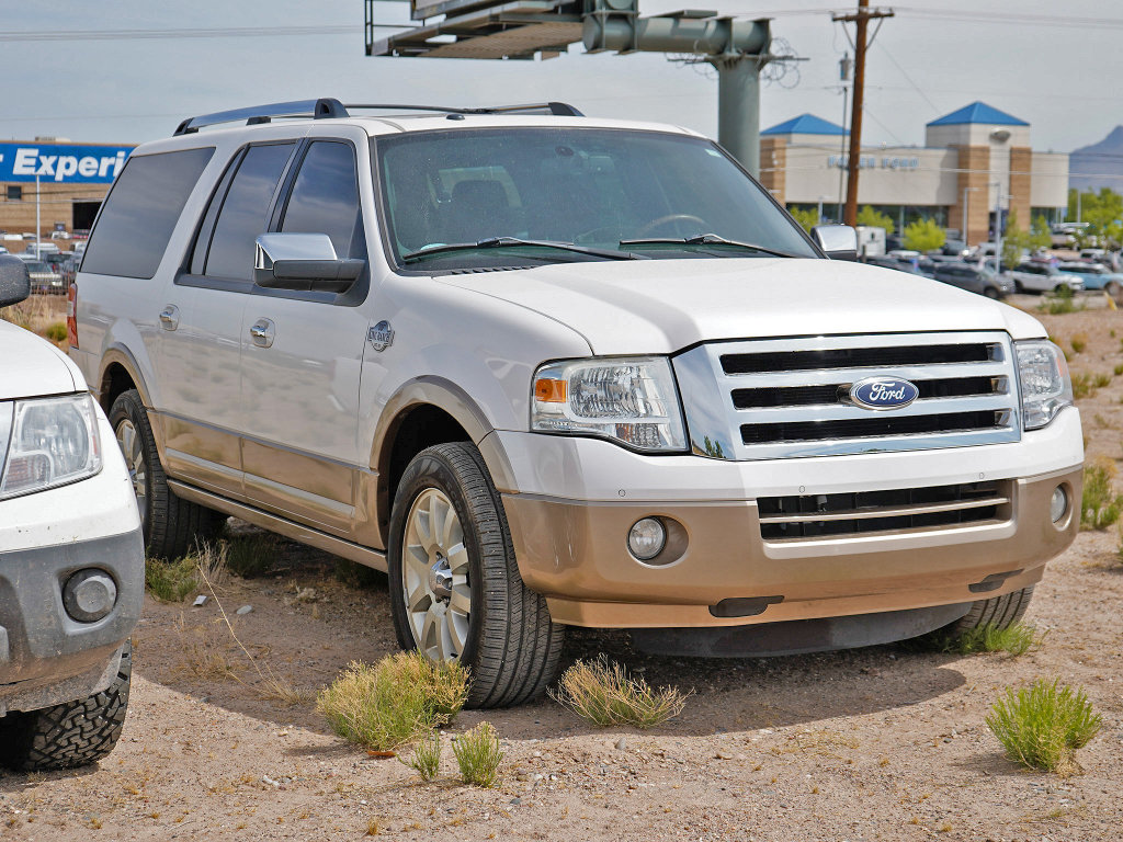 Used 2013 Ford Expedition EL King Ranch RWD image 16