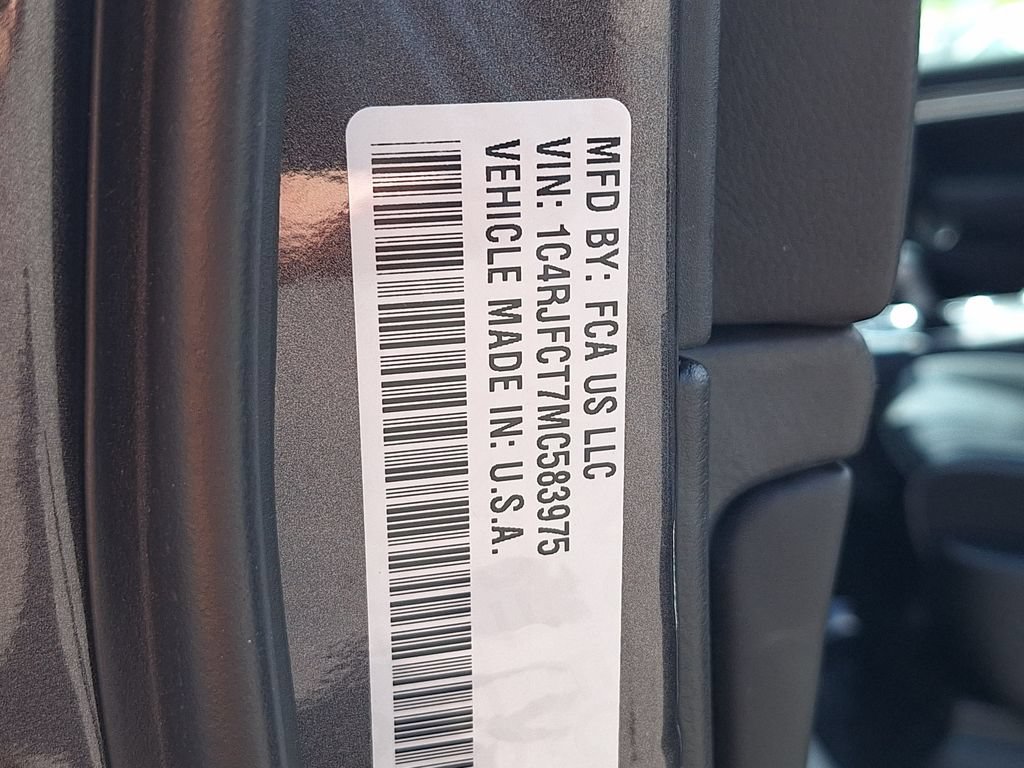Used 2021 Jeep Grand Cherokee Overland AWD/4WD image 33