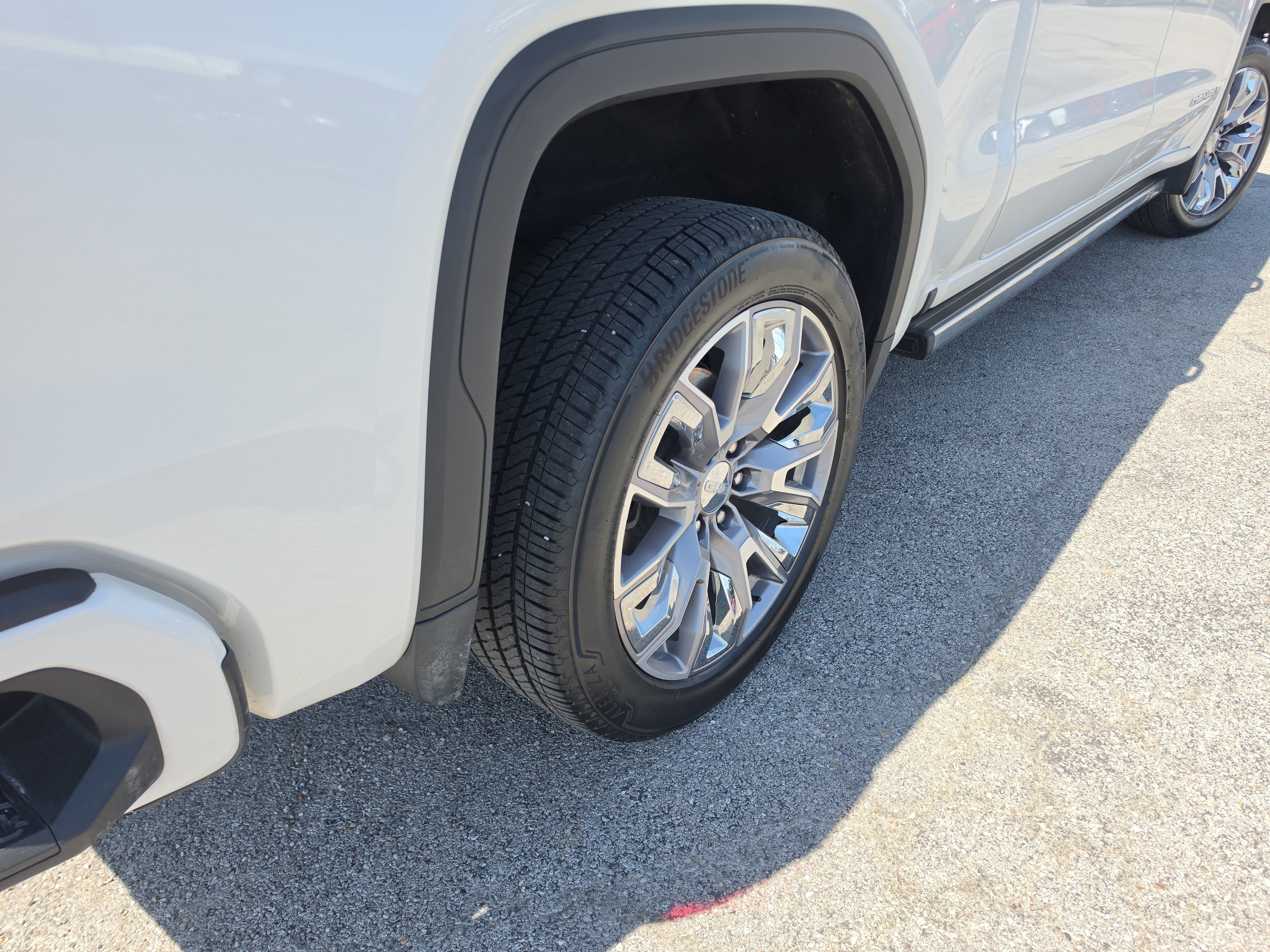 Used 2024 GMC Sierra 1500 Denali w/ Denali Reserve Package AWD/4WD image 4